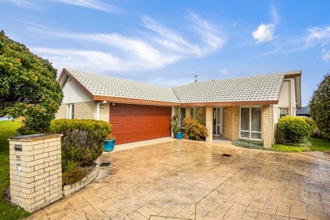 55 Kingdale Road, Henderson, Auckland