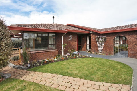 37 Cherrywood Place, Redwood, Christchurch