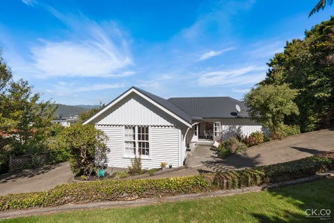 117A Normandale Road, Normandale, Lower Hutt