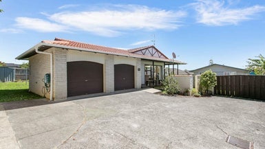 2/322 Te Atatu Road, Te Atatu South, Auckland
