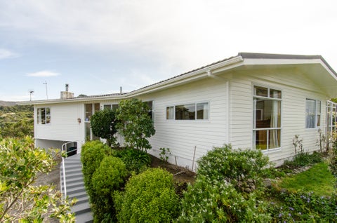 29 David Crescent, Karori, Wellington