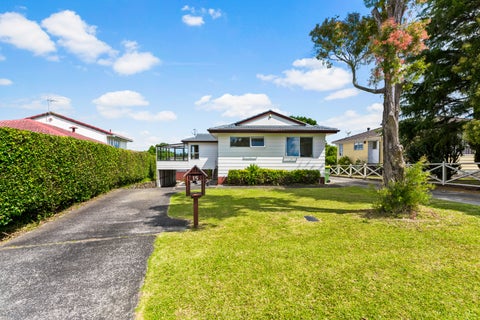 15 Cherry Tree Place, Massey, Auckland