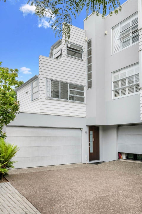 11/2 Campbell Road, Takapuna, Auckland
