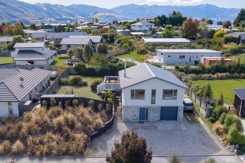 48A Nichol Street, Wanaka