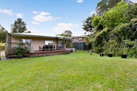 2/23 Jenanne Place, Tōtara Vale, Auckland