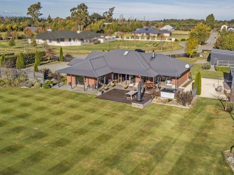 70 Stott Drive, Darfield, Darfield
