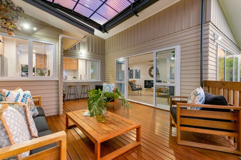 15 The Crest, Sunnyhills, Auckland