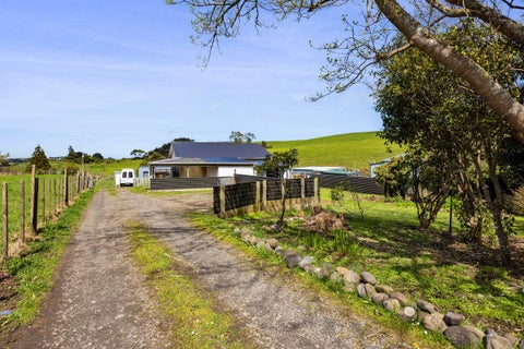 221 Bridge Street, Eltham, Eltham