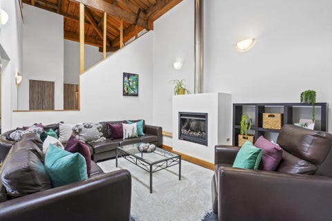 2A/21 Left Bank, Te Aro, Wellington