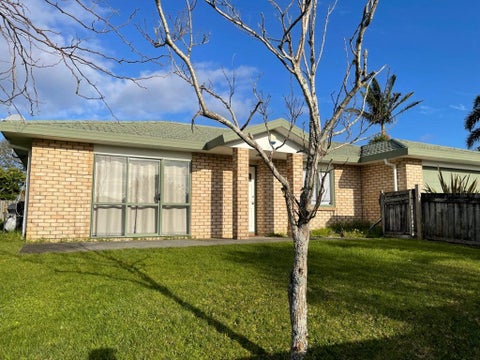 2 Greenberry Drive, Ranui, Auckland