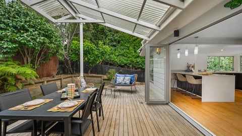 8 Airey Place, Torbay, Auckland