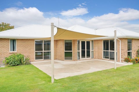 8 Parkinson Place, Woodend, Woodend