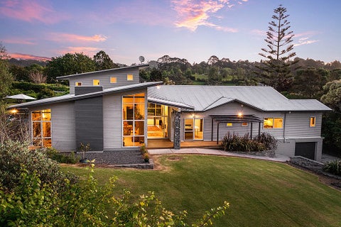 3 Nola Road, Oratia, Auckland