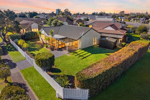 2/99 Riverside Road, Orewa, Orewa