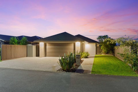 7 Mahia Lane, Waikanae