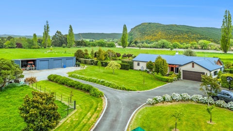 19 Whiting Drive, Wakefield, Wakefield