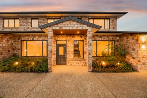 15 Maple Lane, Huapai, Kumeu