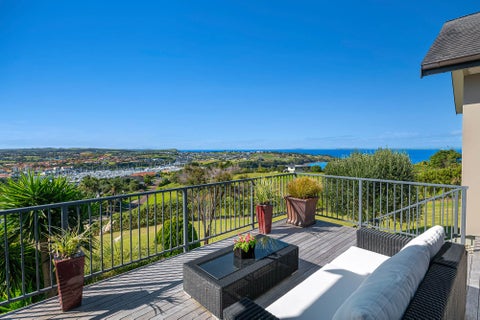 15 Balboa Drive, Matakatia, Whangaparaoa