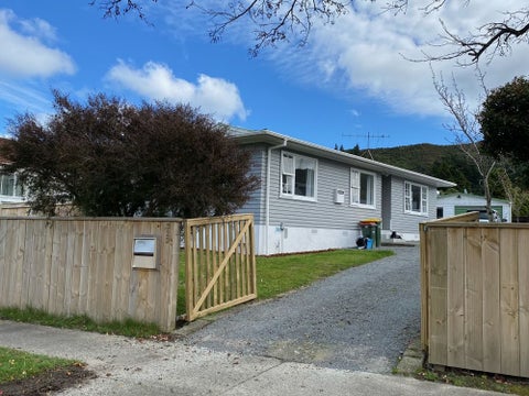 323 Wellington Road, Wainuiomata, Lower Hutt