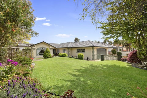 14 Shelter Grove, Frankleigh Park, New Plymouth