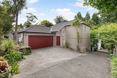 50A Pupuke Road, Hillcrest, Auckland