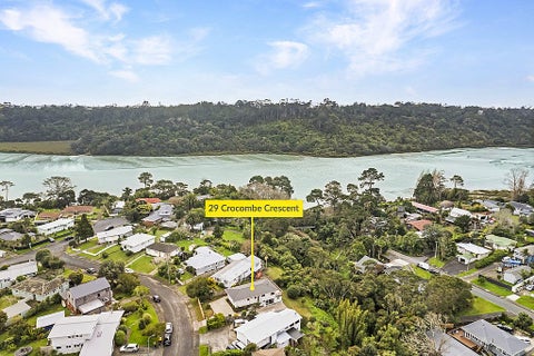 29 Crocombe Crescent, Beach Haven, Auckland