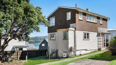 18 Tukanae Street, Strathmore Park, Wellington