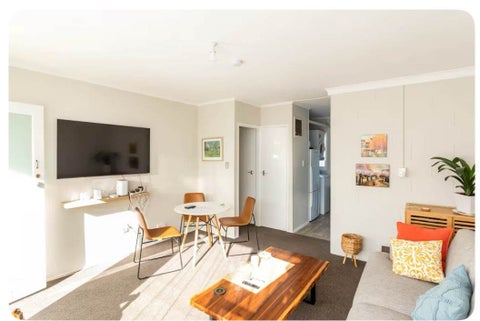 2/9 Plumley Crescent, Mangere, Auckland