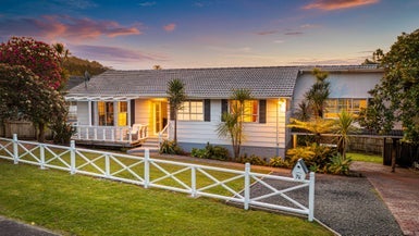 76 Wirihana Road, Titirangi, Auckland