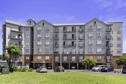 6G/17 Crown Lynn Place, New Lynn, Auckland