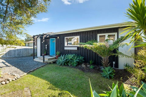93 Wade River Road, Stanmore Bay, Whangaparaoa