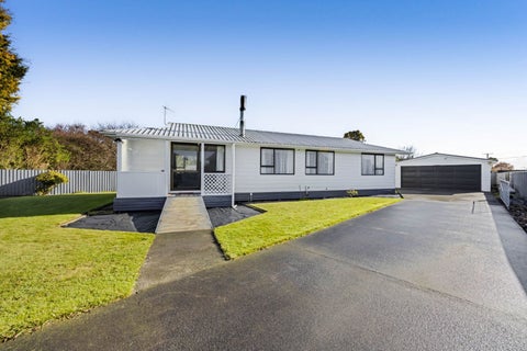 77 Patu-Kukupa Street, Manaia, Manaia