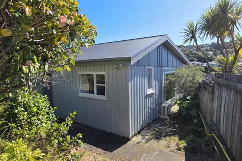 11 Glanmire Road, Newlands, Wellington
