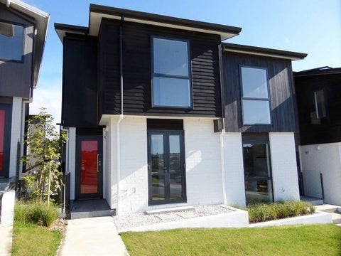 15/10 Silver Moon Road, Albany Heights, Auckland