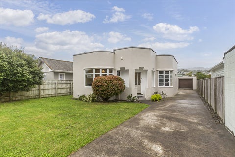 8 Cambridge Street, Tawa, Wellington