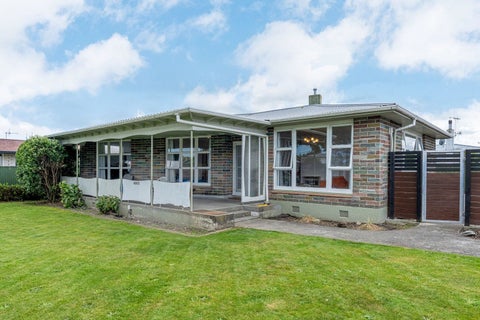 587 Queen Street East, Levin, Levin