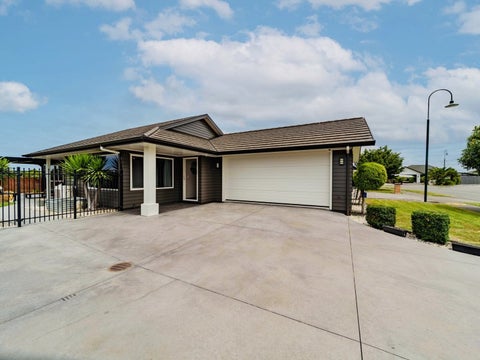 33 McNaughton Place, Onekawa, Napier