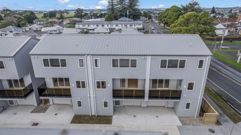 90E Point England Road, Point England, Auckland