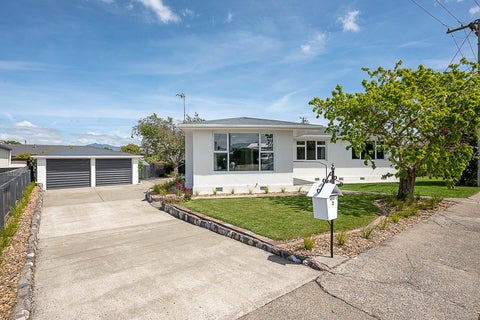 2 Ruthken Crescent, Springlands, Blenheim