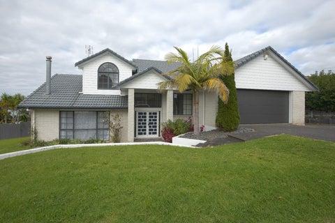 8 Highgate Place, Somerville, Manukau