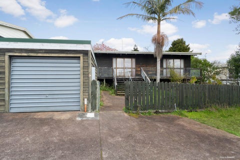 2/6A Wattle Street, New Lynn, Auckland