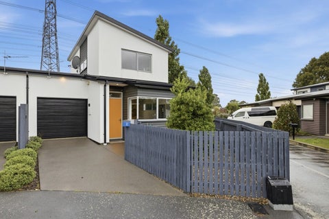 12 Menin Gate Crescent, Broomfield, Christchurch