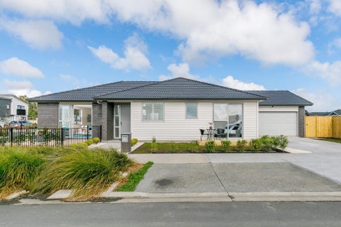 42 Schoolside Road, Kumeu
