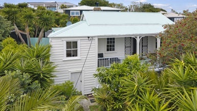 1 Gow Street, Helensville, Helensville