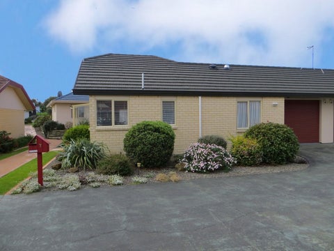 7 Foxtail Fern, Kelvin Grove, Palmerston North