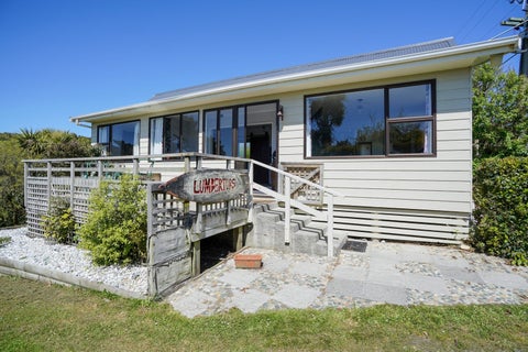 11 Alexander Street, Riverton