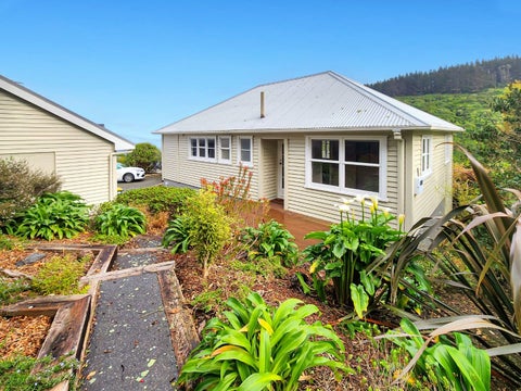 1 Fleet Grove, Korokoro, Lower Hutt