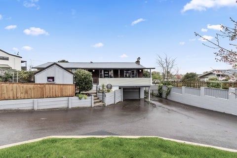 149 Tuhikaramea Road, Dinsdale, Hamilton