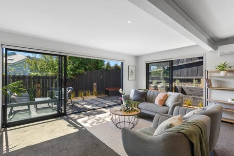 43B Mandalay Terrace, Khandallah, Wellington