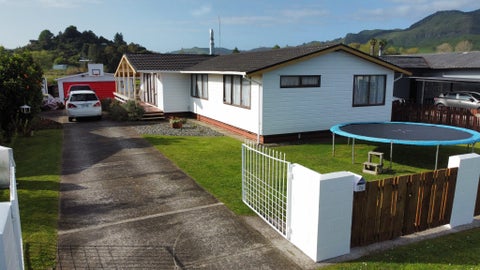 76 Station Road, Paeroa, Paeroa
